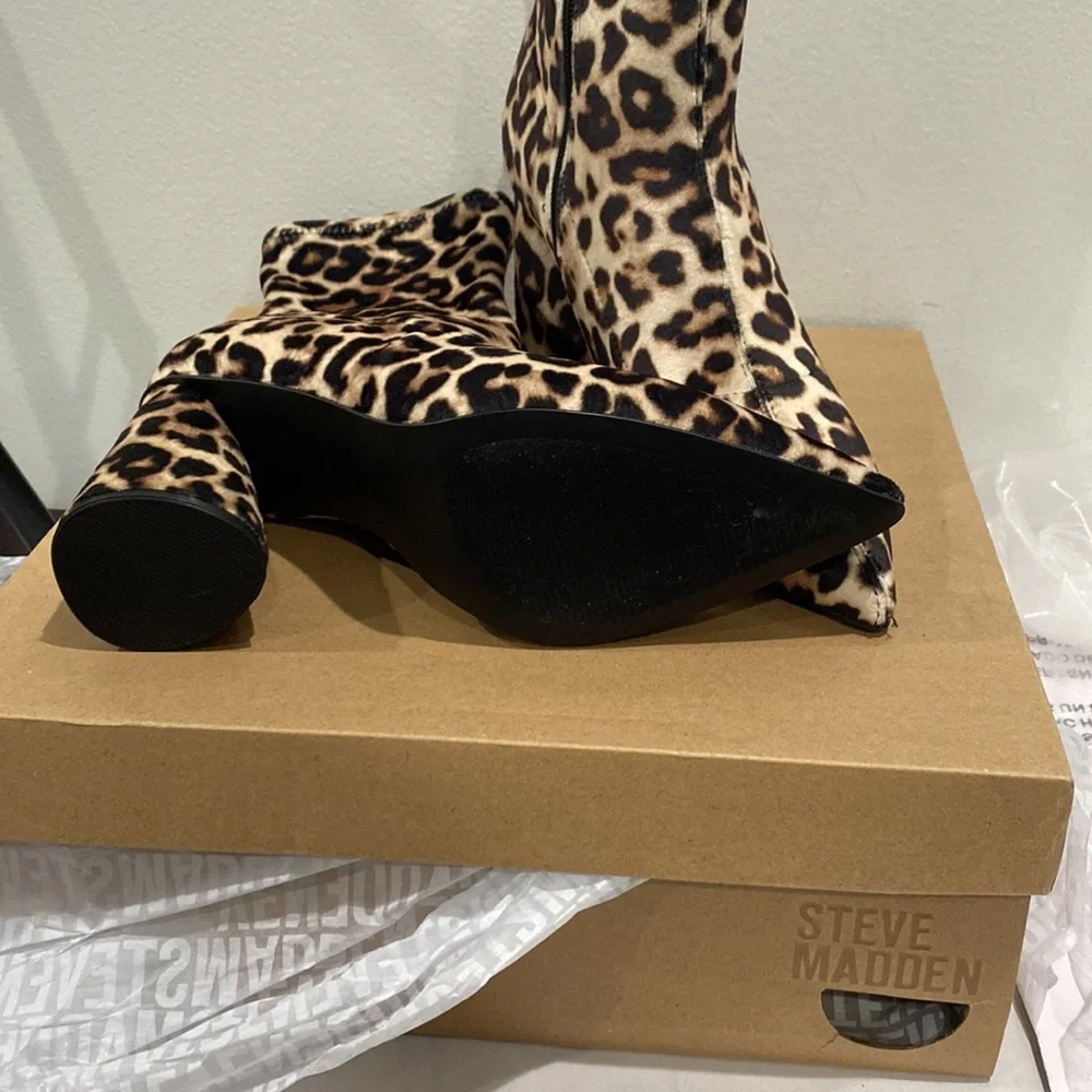 Steve Madden leopard print pointed boots